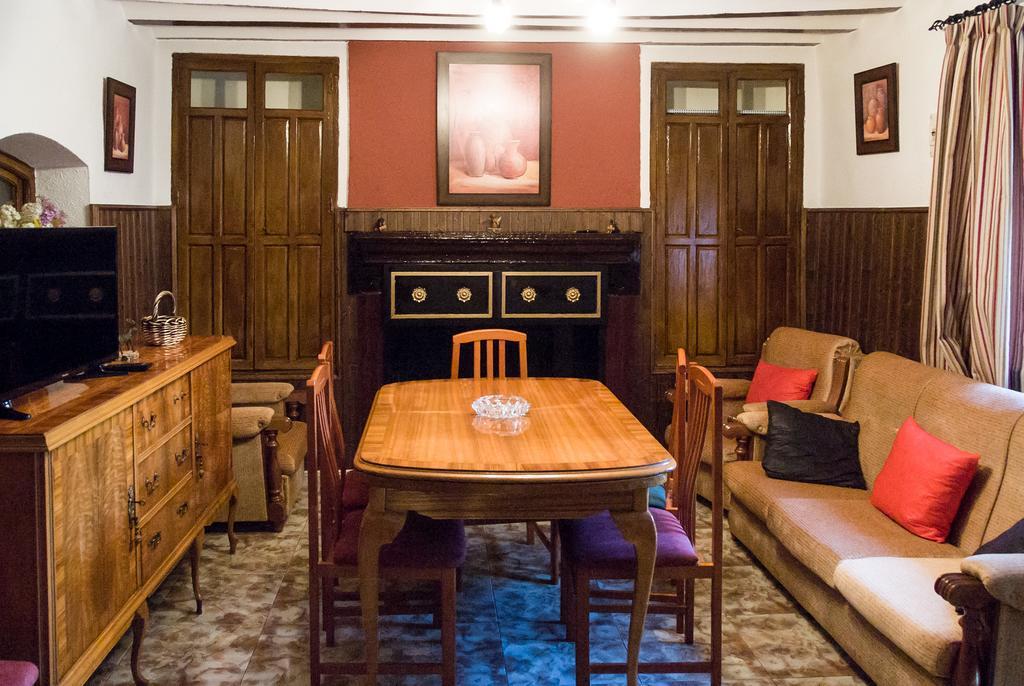 セグラ・デ・ラ・シエラ Casa Felixゲストハウス エクステリア 写真